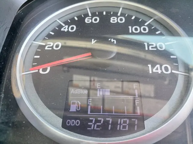 日野 プロフィア QPG-FS1EZEA(6x4)の写真24