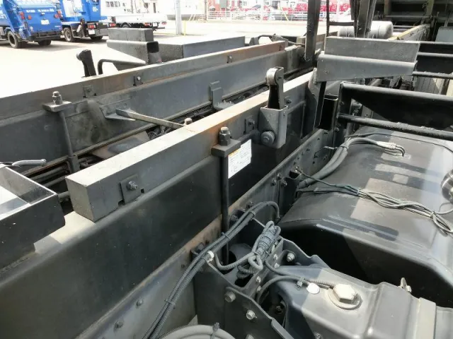 三菱 スーパーグレート QKG-FV50VZ(6x4)の写真12