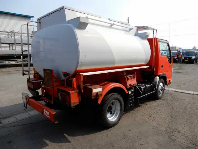 いすゞ エルフ TDG-NKS85AN(4WD)の写真6