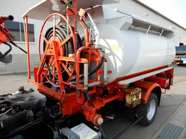 いすゞ エルフ TDG-NKS85AN(4WD)の写真11