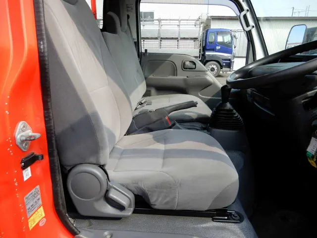 いすゞ エルフ TDG-NKS85AN(4WD)の写真22