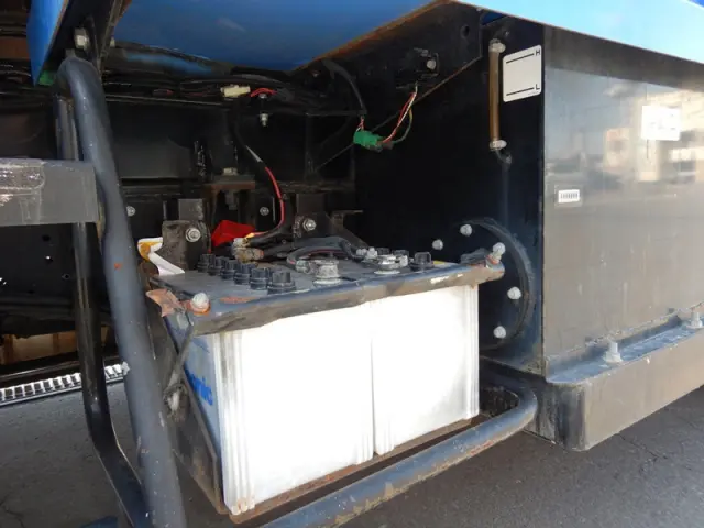 日野 デュトロ BDG-XZU344M改(2WD)の写真9