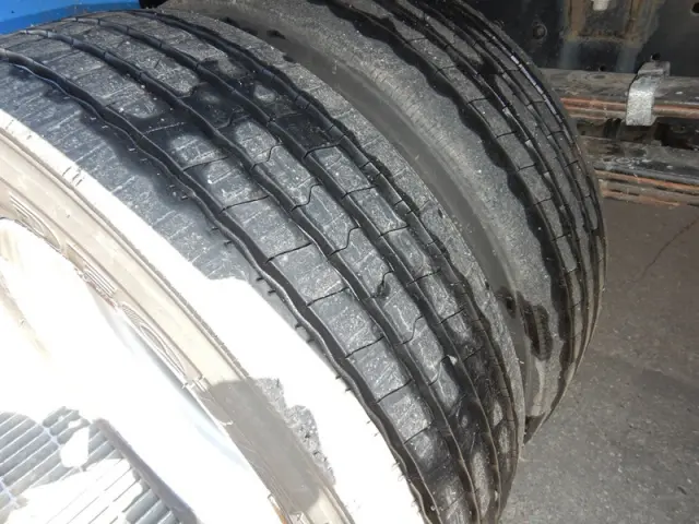 日野 デュトロ BDG-XZU344M改(2WD)の写真27