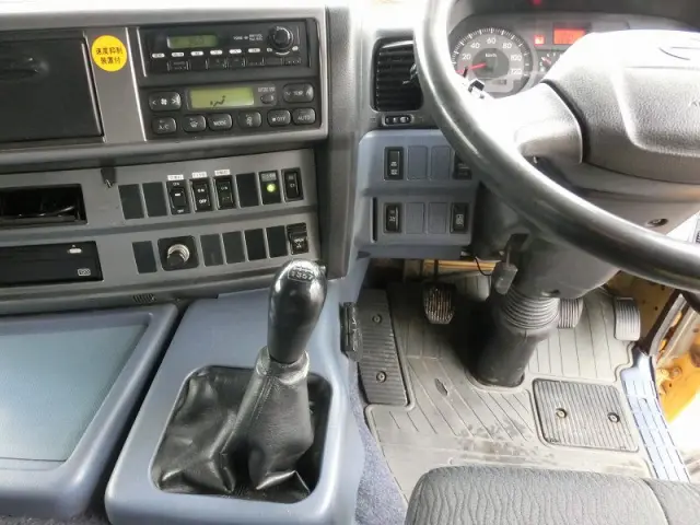 日野 プロフィア BDG-FS1EWYA(6x4)の写真23