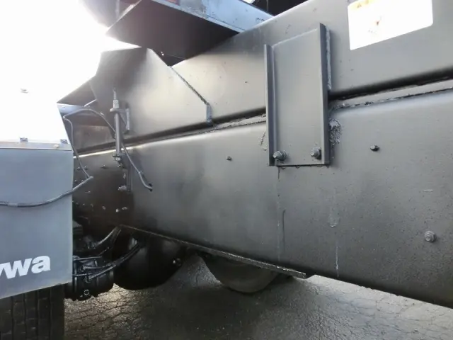 いすゞ ギガ PJ-CYZ51V6(6x4)の写真9