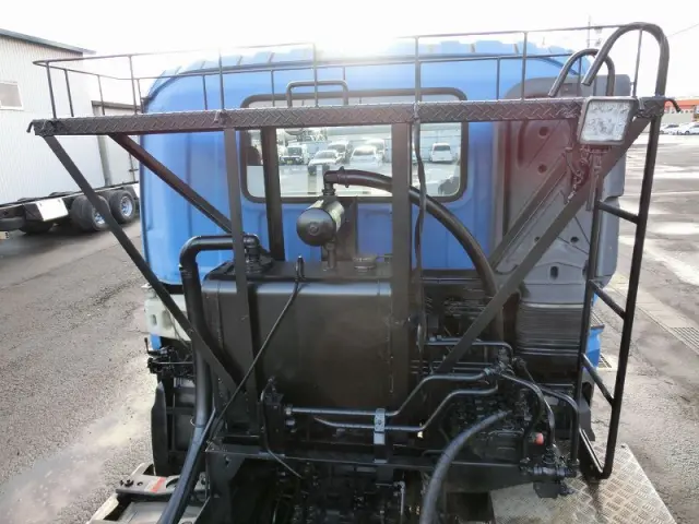 いすゞ ギガ PJ-CYZ51V6(6x4)の写真14