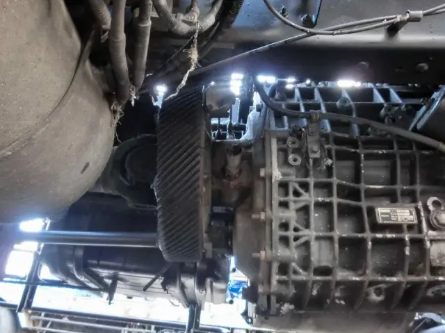 いすゞ ギガ PJ-CYZ51V6(6x4)の写真15