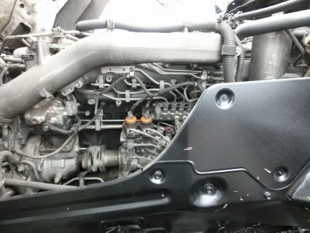 いすゞ ギガ PJ-CYZ51V6(6x4)の写真19