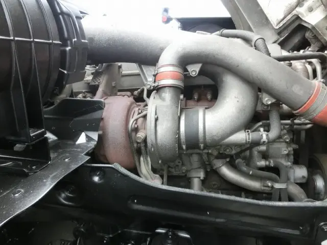 いすゞ ギガ PJ-CYZ51V6(6x4)の写真20