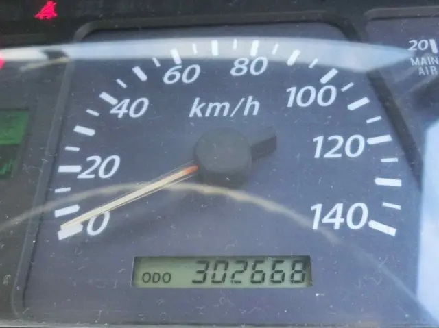 いすゞ ギガ PJ-CYZ51V6(6x4)の写真24