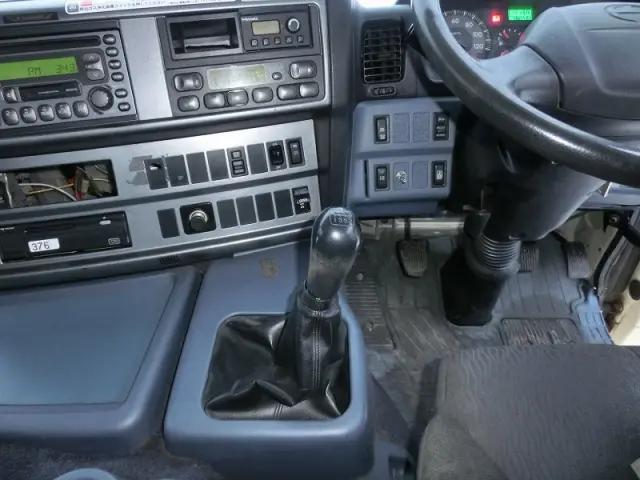 日野 プロフィア BDG-FS1ERYA(6x4)の写真23