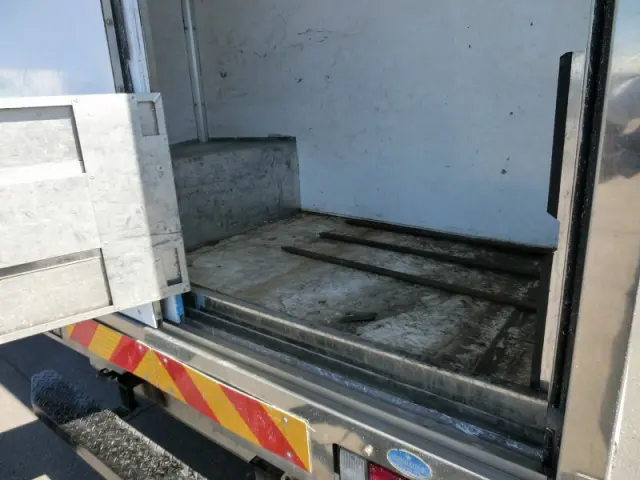 いすゞ エルフ TDG-NPS85AN(4WD)の写真8