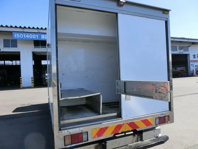 いすゞ エルフ TDG-NPS85AN(4WD)の写真9