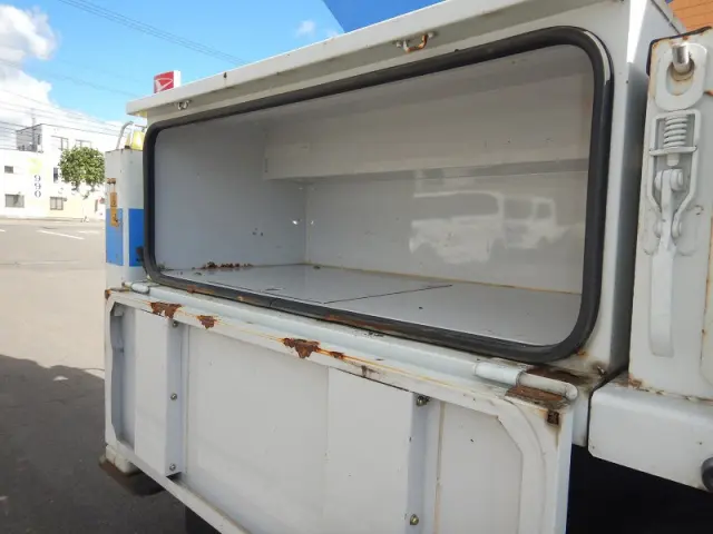 三菱 キャンター KK-FE73EBY(2WD)の写真7