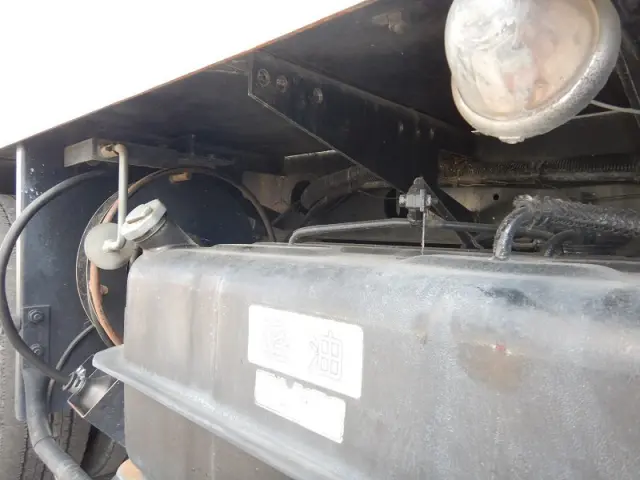 三菱 キャンター KK-FE73EBY(2WD)の写真8