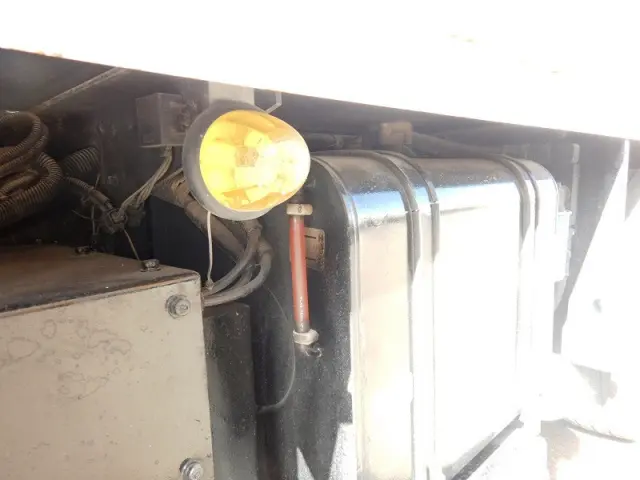 三菱 キャンター KK-FE73EBY(2WD)の写真10