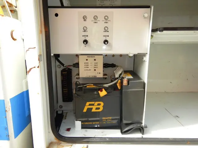 三菱 キャンター KK-FE73EBY(2WD)の写真11