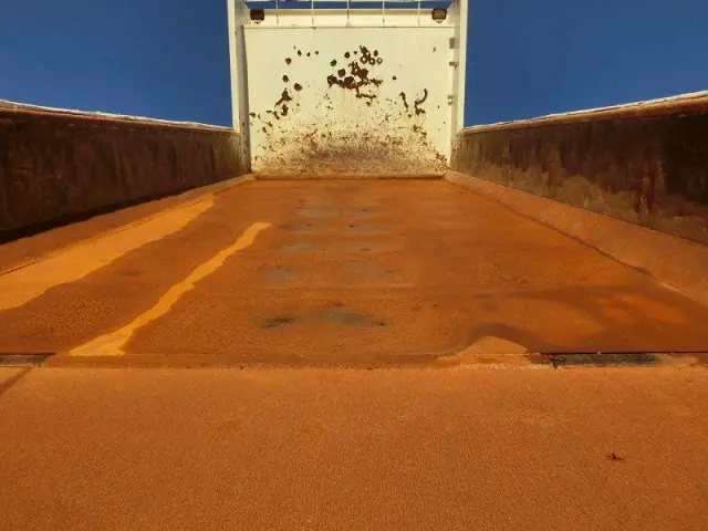 日野 プロフィア QKG-FS1EKDA(6x4)の写真7