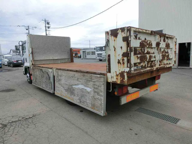 いすゞ フォワード PKG-FRR90S2(2WD)の写真10