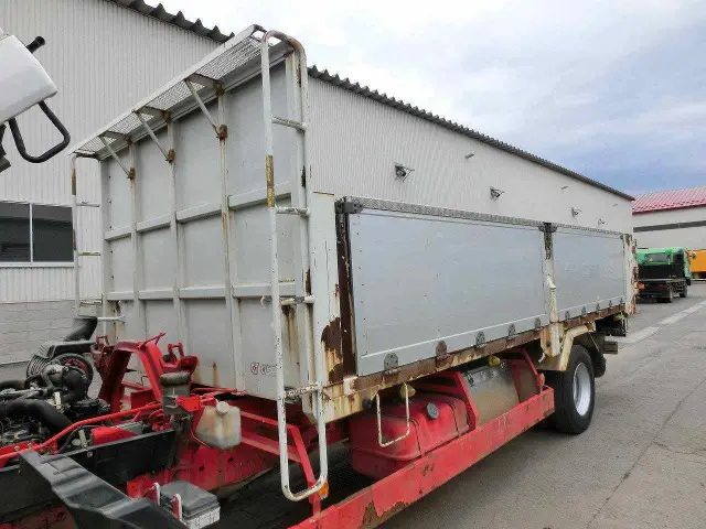 いすゞ フォワード PKG-FRR90S2(2WD)の写真18