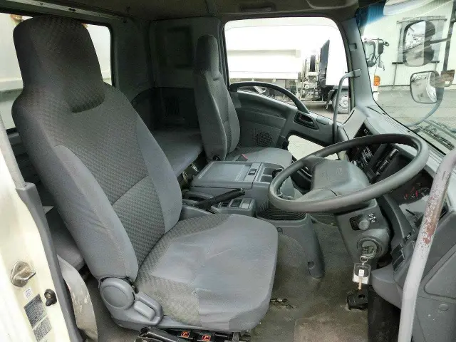 いすゞ フォワード PKG-FRR90S2(2WD)の写真22