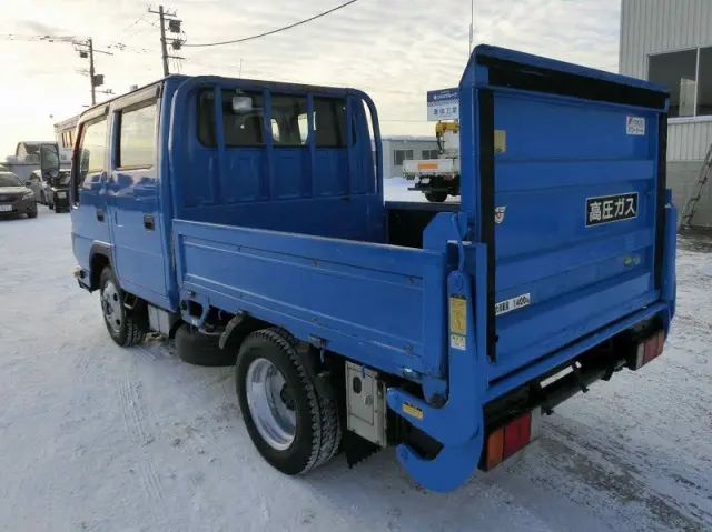 いすゞ エルフ TKG-NHS85A(4WD)の写真4