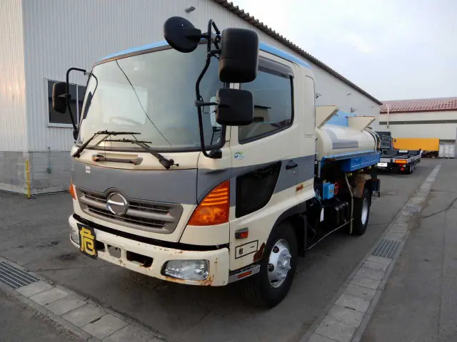 日野 レンジャー BDG-FX7JDWA(4WD)の写真1