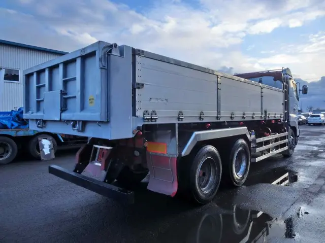 日野 プロフィア BDG-FR1EPYA(6x2)の写真6