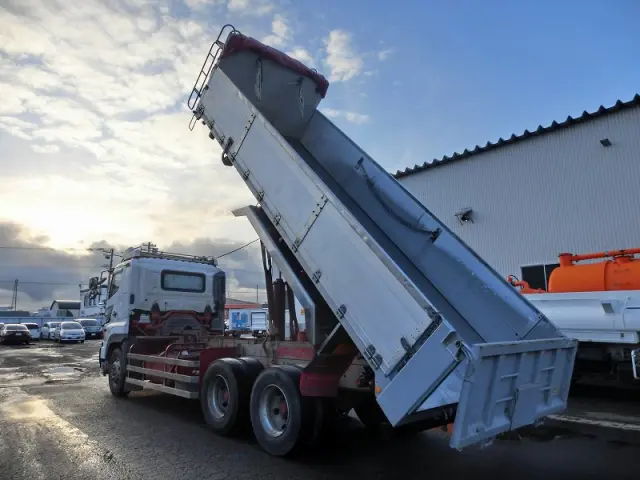 日野 プロフィア BDG-FR1EPYA(6x2)の写真9