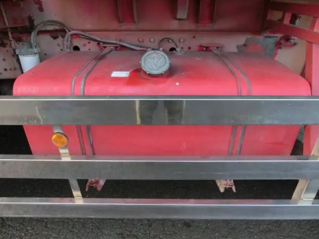 日野 プロフィア BDG-FR1EPYA(6x2)の写真16