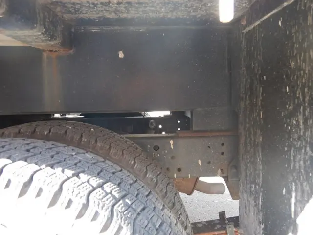 いすゞ エルフ BDG-NKS85AN(4WD)の写真10