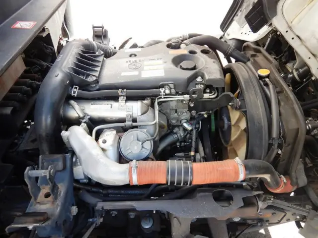 いすゞ エルフ BDG-NKS85AN(4WD)の写真23