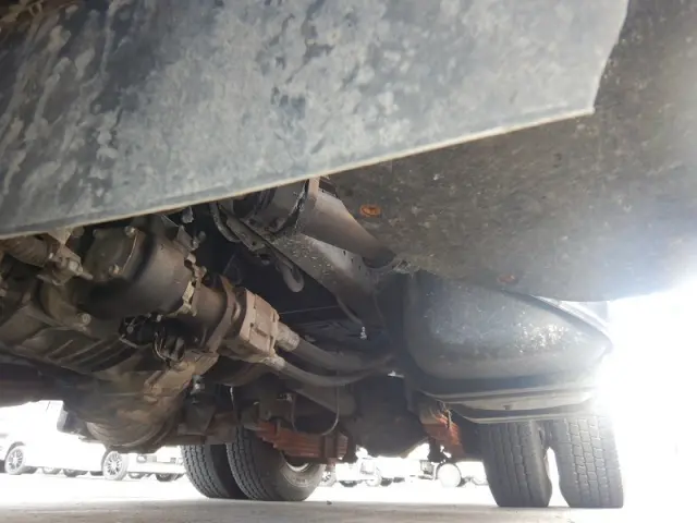 いすゞ エルフ BDG-NKS85AN(4WD)の写真26