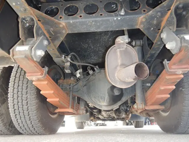 いすゞ エルフ BDG-NKS85AN(4WD)の写真28