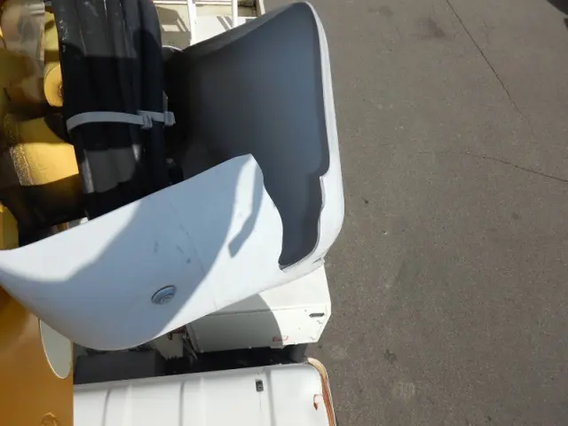 いすゞ エルフ BDG-NKS85AN(4WD)の写真33