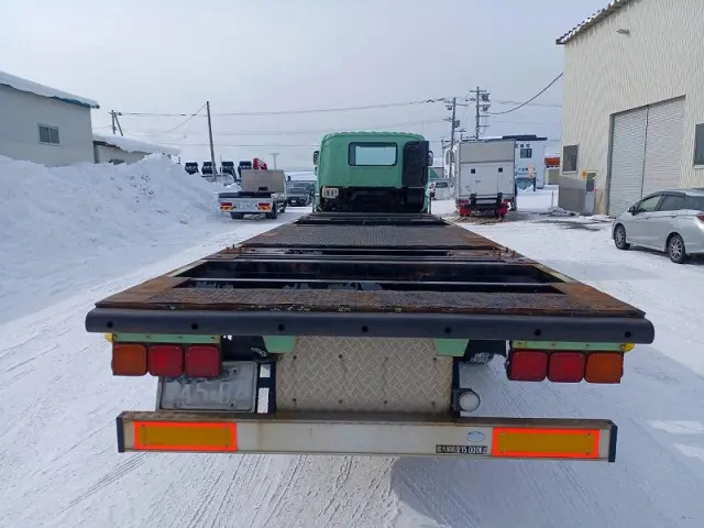 いすゞ ギガ PDG-CYZ77V8(6x4)の写真7