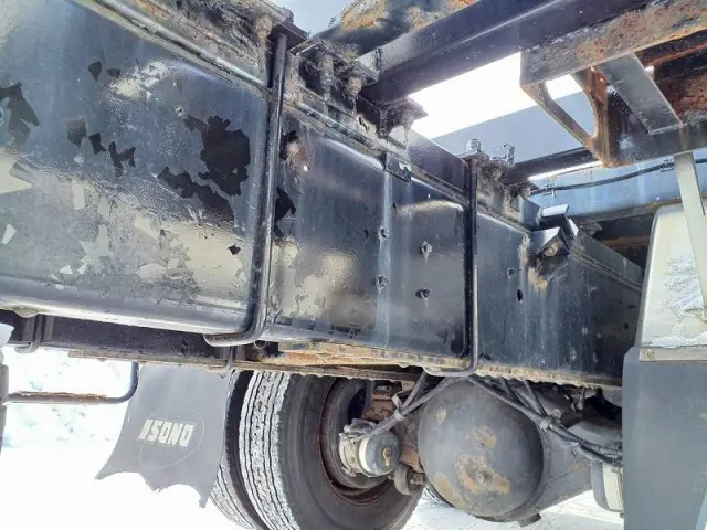 いすゞ ギガ PDG-CYZ77V8(6x4)の写真11