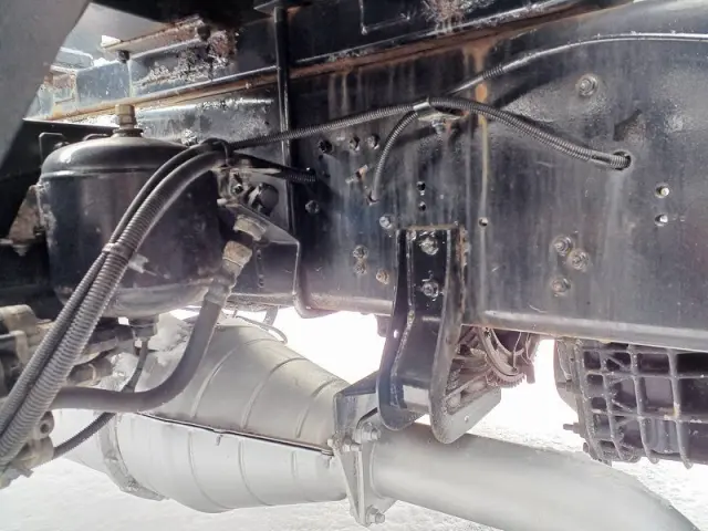 いすゞ ギガ PDG-CYZ77V8(6x4)の写真12