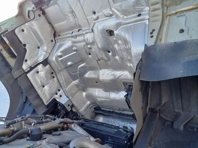 いすゞ ギガ PDG-CYZ77V8(6x4)の写真16