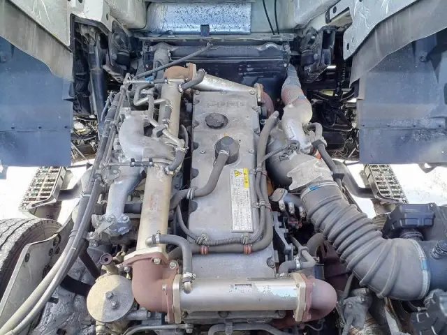 いすゞ ギガ PDG-CYZ77V8(6x4)の写真21