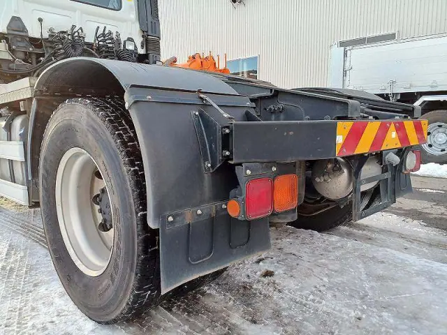 日野 プロフィア QPG-SH1EDDG(2WD)の写真9