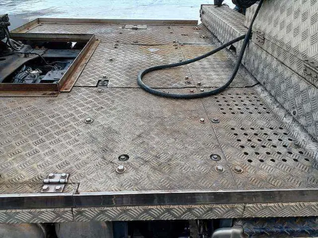 日野 プロフィア QPG-SH1EDDG(2WD)の写真11