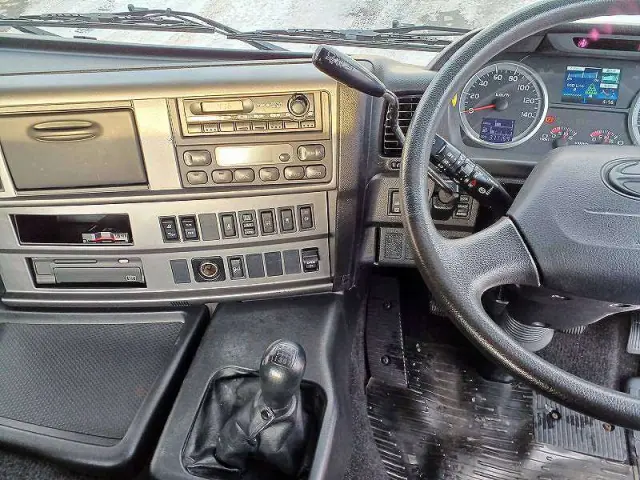 日野 プロフィア QPG-SH1EDDG(2WD)の写真23