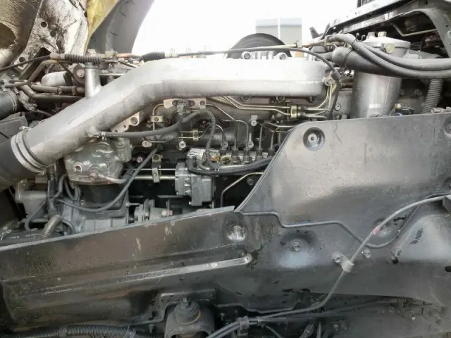 いすゞ ギガ KL-CYZ52V4(6x4)の写真19