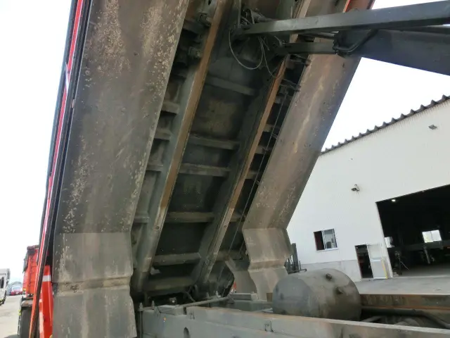 日野 プロフィア QDG-FS1EREA(6x4)の写真10