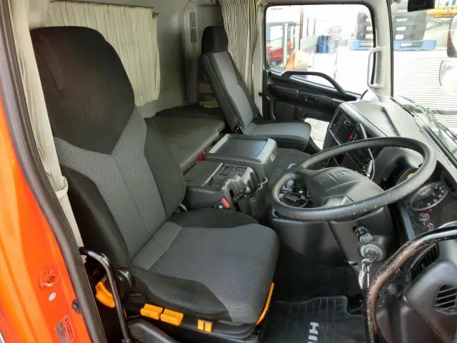 日野 プロフィア QDG-FS1EREA(6x4)の写真22