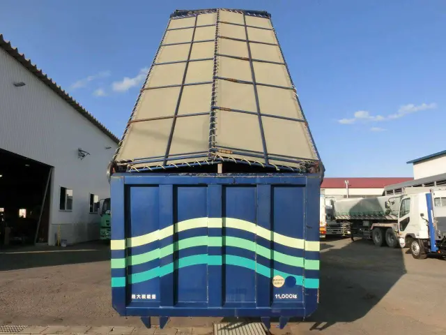 いすゞ ギガ KC-CYZ82P2(6x4)の写真7