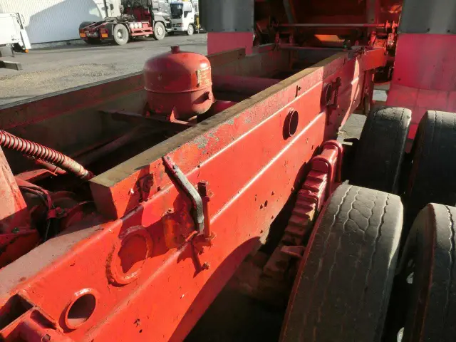 いすゞ ギガ KC-CYZ82P2(6x4)の写真12