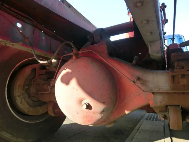 いすゞ ギガ KC-CYZ82P2(6x4)の写真14