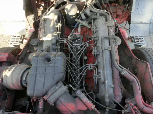 いすゞ ギガ KC-CYZ82P2(6x4)の写真21